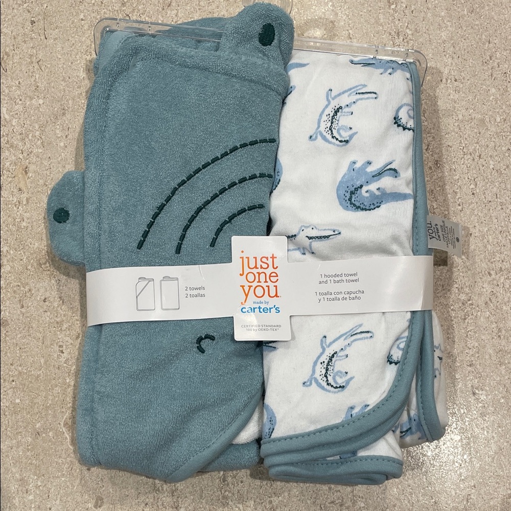 Brand Nee Carter's Teal and White Towel Set